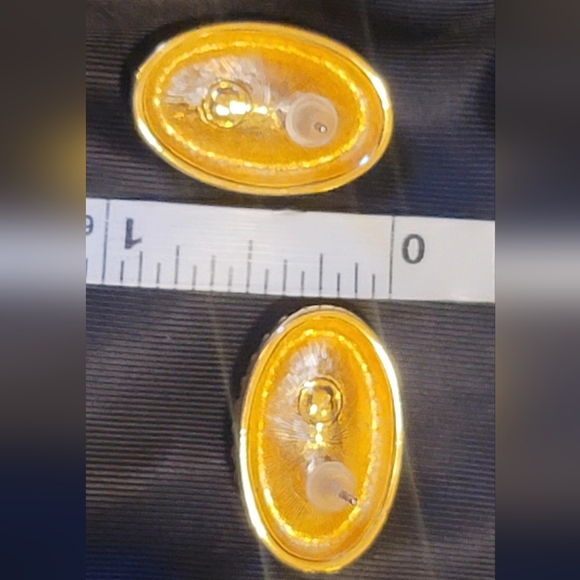 Vintage Swarovski Gold-Tone Oval Pink Crystal Stud Earrings 12.2g - Picture 16 of 16